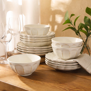 Yuelu Bloom - 16-Piece Dinnerware Set for 4 - Scallop-Embossed Stoneware