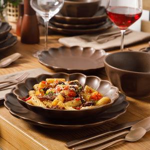 Yuelu Bloom - 16-Piece Dinnerware Set for 4 - Scallop-Embossed Stoneware