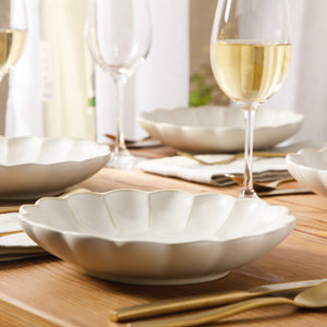 Yuelu Bloom - 4-Piece 9 Inch Dinner Bowl Set - Scallop-Embossed Stoneware