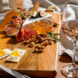 Rectangular Charcuterie Board with Handle - Mango Wood