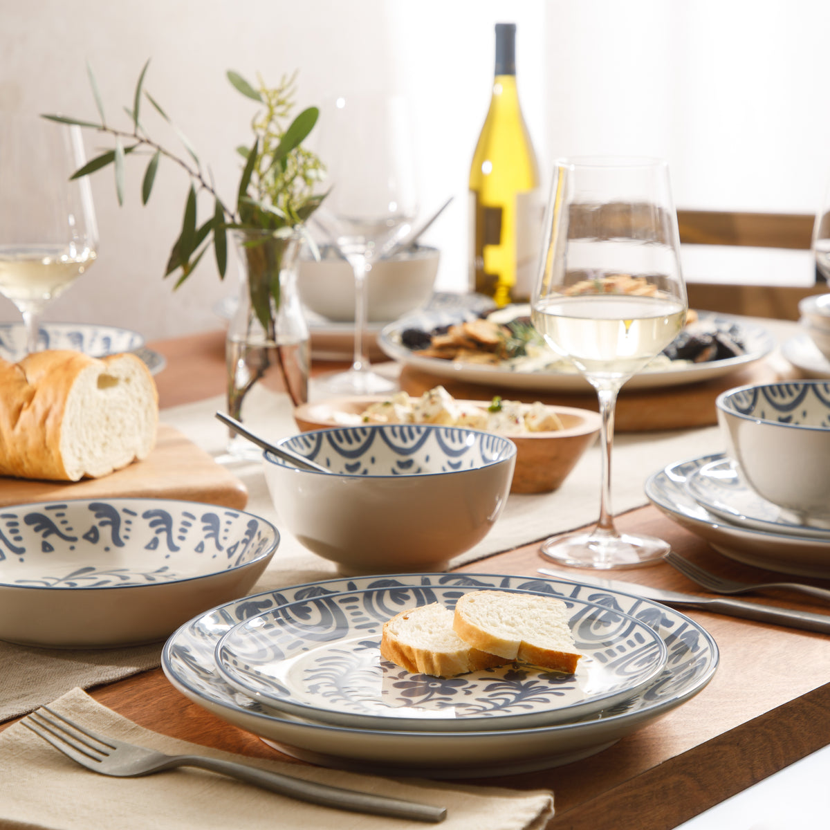 16-Piece Dinnerware Set for 4 - Stoneware - Valencia Flor - Iris Blue