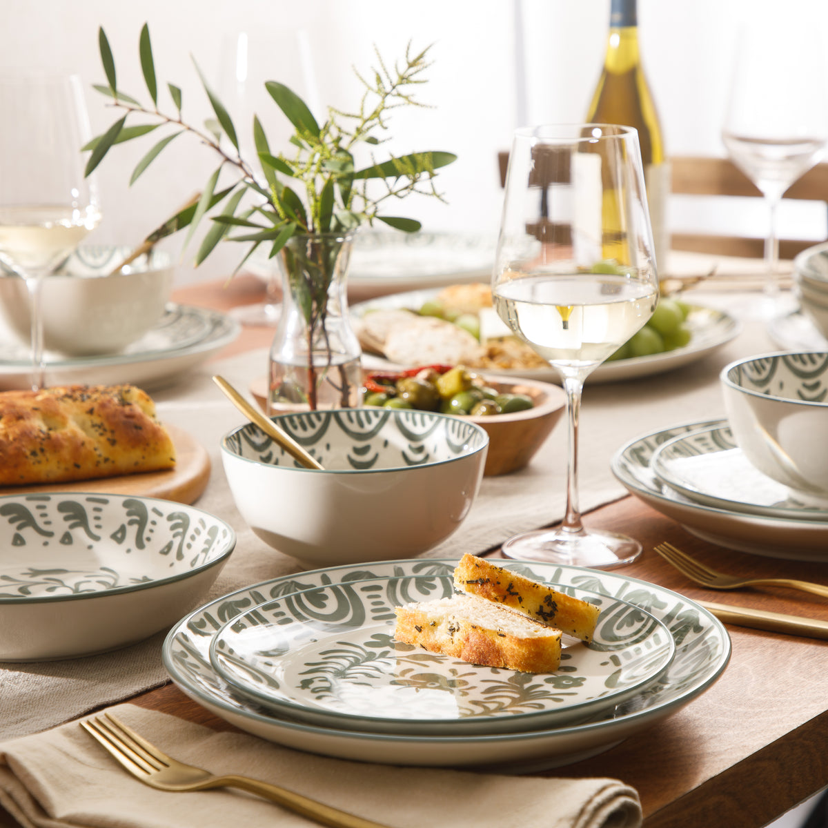 Bloomhouse - 2-Time Oprah’s Favorite Things - Valencia Flor 16 Piece Dinnerware Set, Artisanal Decorated Stoneware Plates & Bowls, Service for 4, Microwave & Dishwasher Safe, Fern Green