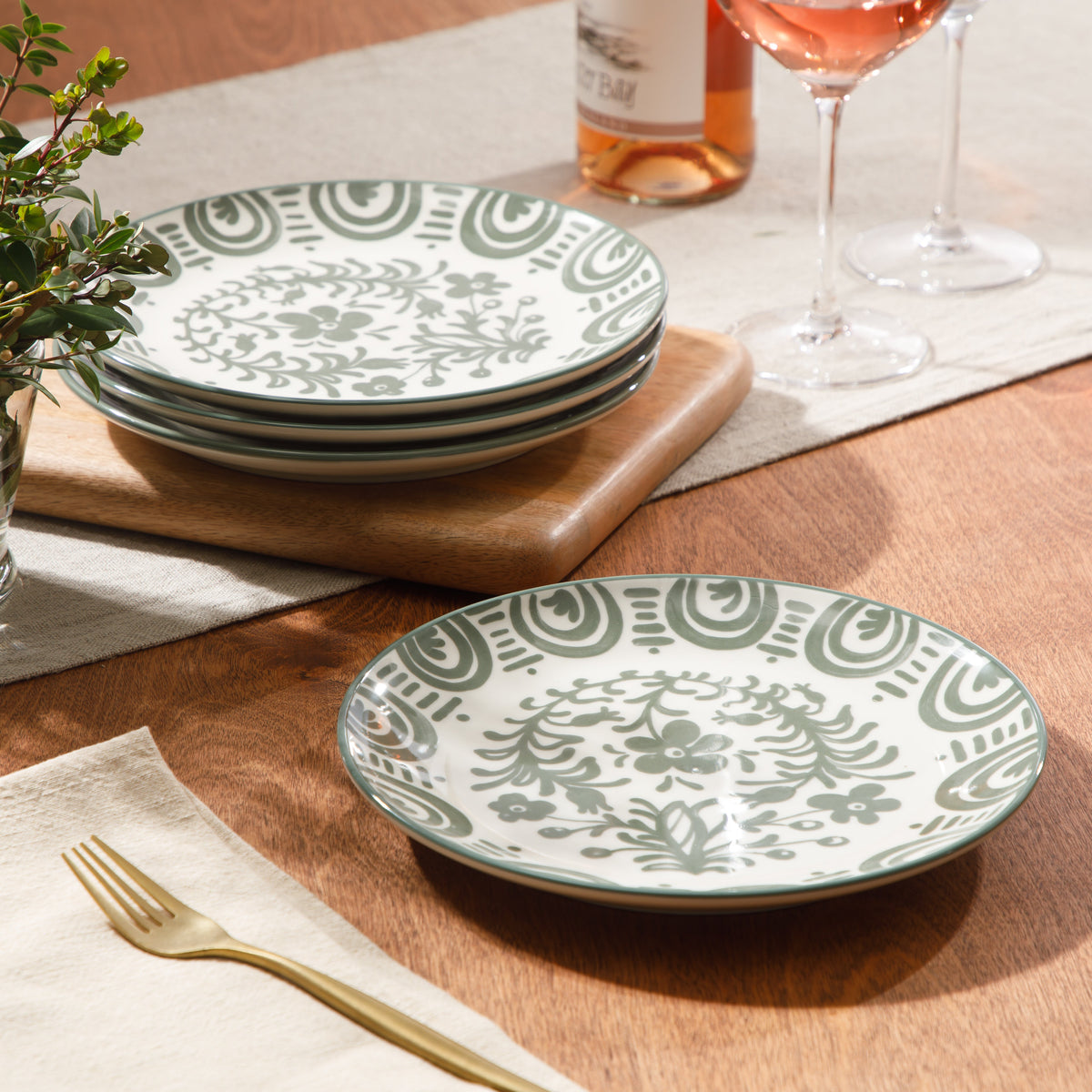 Valencia Flor - 4-Piece 8.75 Inch Salad Plate Set, Fern Green