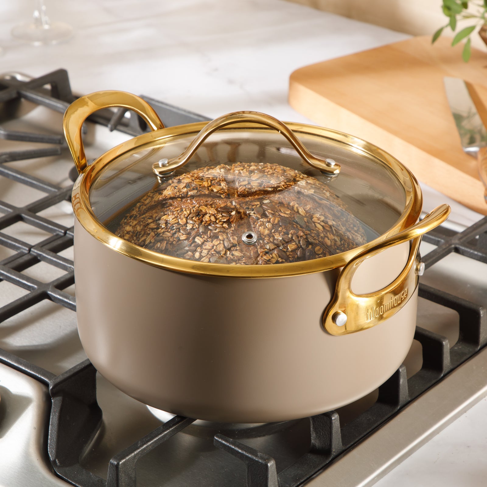 6 Quart Dutch Oven with Lid - PFAS-Free Ceramic Nonstick Aluminum - Cappuccino Cream with Gold Handles