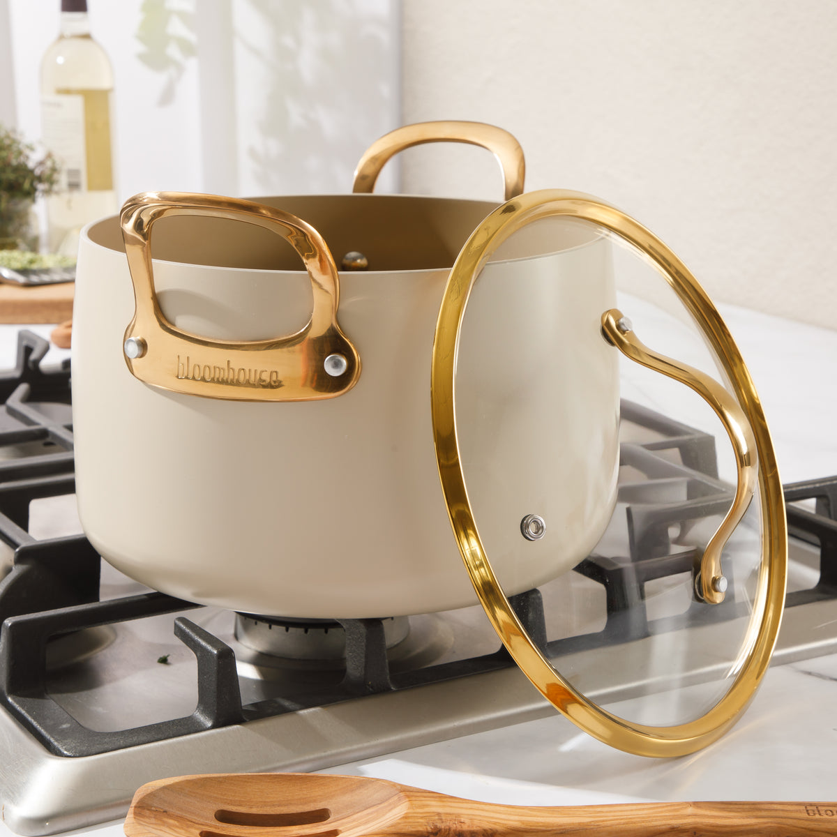 Bloomhouse 8 Quart Stock Pot with Lid – PFAS-Free Ceramic Nonstick Dutch Oven, Heavy Duty Aluminum, Oven Safe, Dishwasher Safe, Linen White with Gold Handles