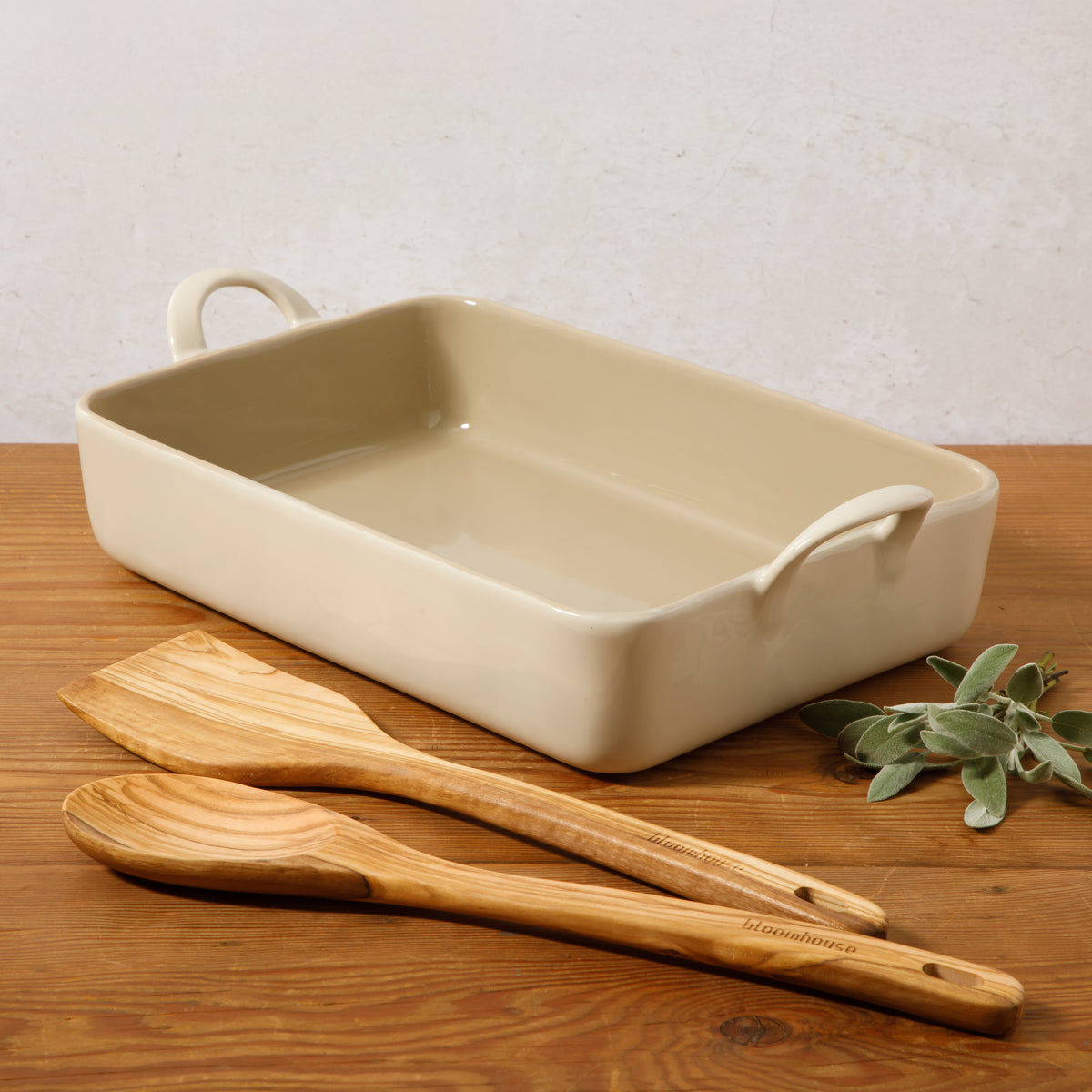 3-Piece 9x13 Inch Ceramic Bakeware Set with Olive Wood Tools - Linen Taupe