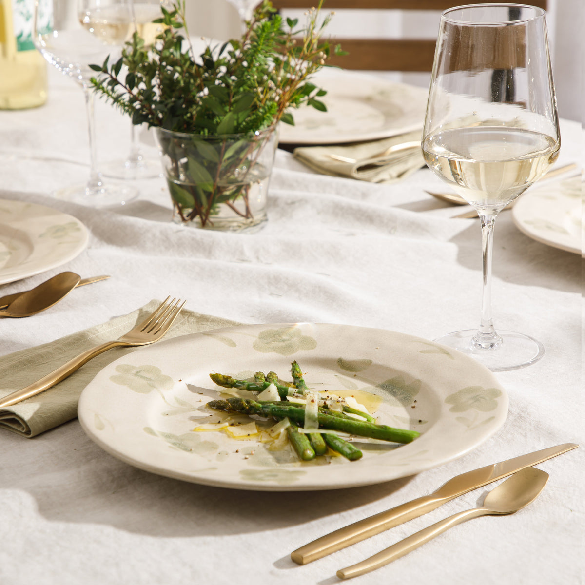 Porto Petals - 4-Piece 10.8 Inch Dinner Plate Set - Hand-Painted Portuguese Stoneware, Green Orchid