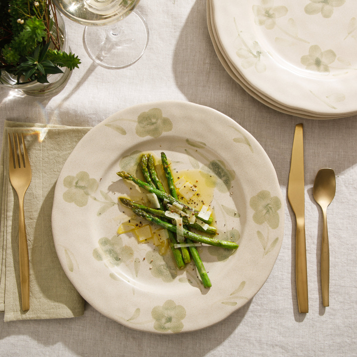 Porto Petals - 4-Piece 10.8 Inch Dinner Plate Set - Hand-Painted Portuguese Stoneware, Green Orchid