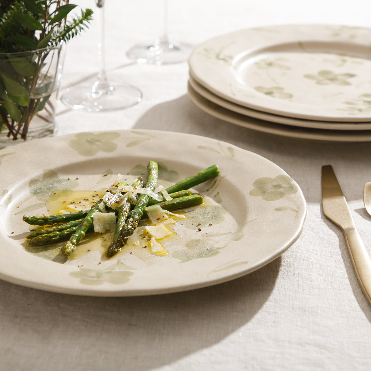 Porto Petals - 4-Piece 10.8 Inch Dinner Plate Set - Hand-Painted Portuguese Stoneware, Green Orchid