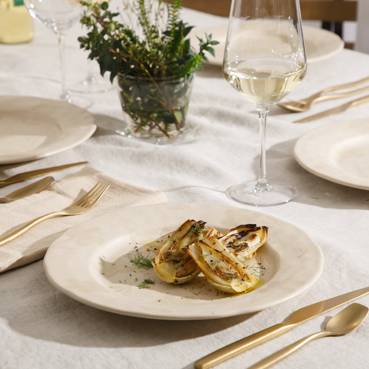 Porto Petals - 4-Piece 10.8 Inch Dinner Plate Set - Hand-Painted Portuguese Stoneware, Lily Cream