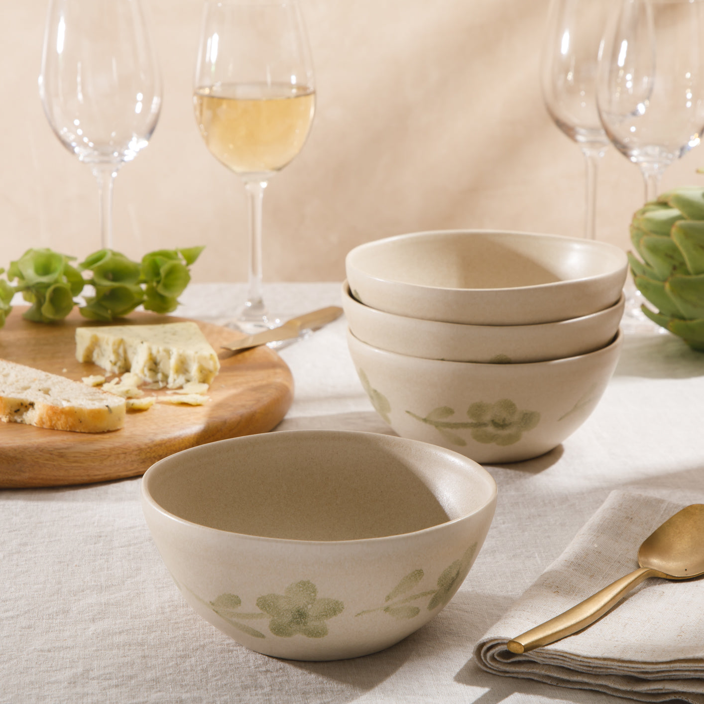 Porto Petals - 4-Piece 6.4 Inch Cereal Bowl Set - Hand-Painted Portuguese Stoneware - Green Orchid