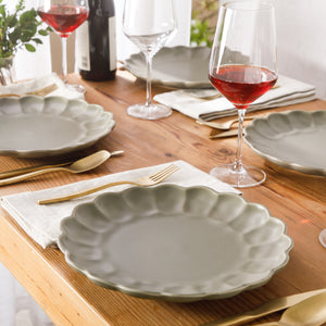 Yuelu Bloom - 4-Piece 10.75 Inch Dinner Plate Set - Scallop-Embossed Stoneware