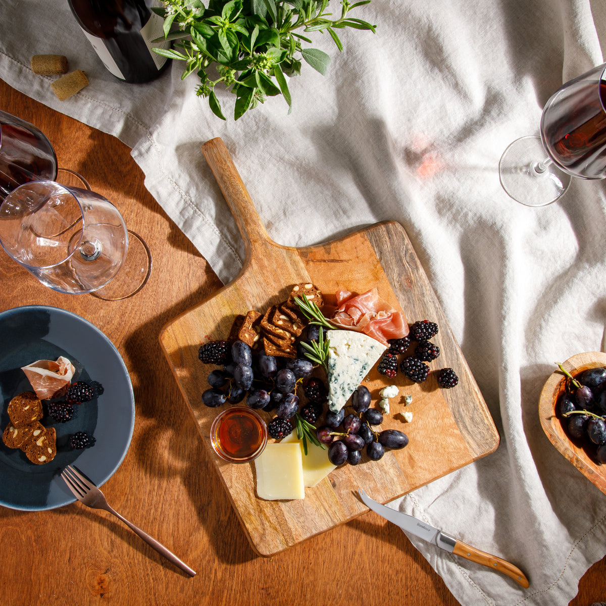 Square Charcuterie Board with Handle - Mango Wood