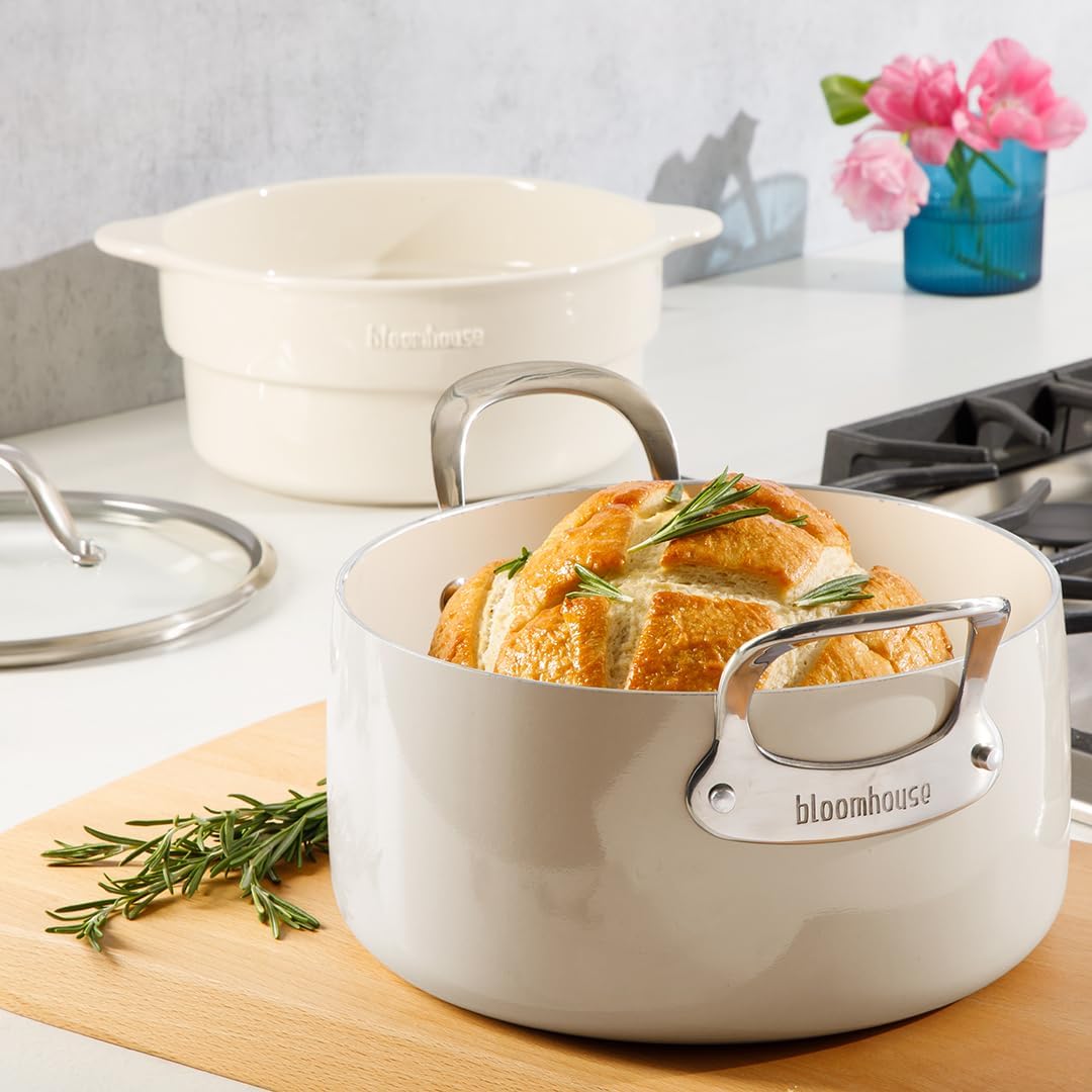 Dutch Oven Cookware Sets: Sizzle in Style!